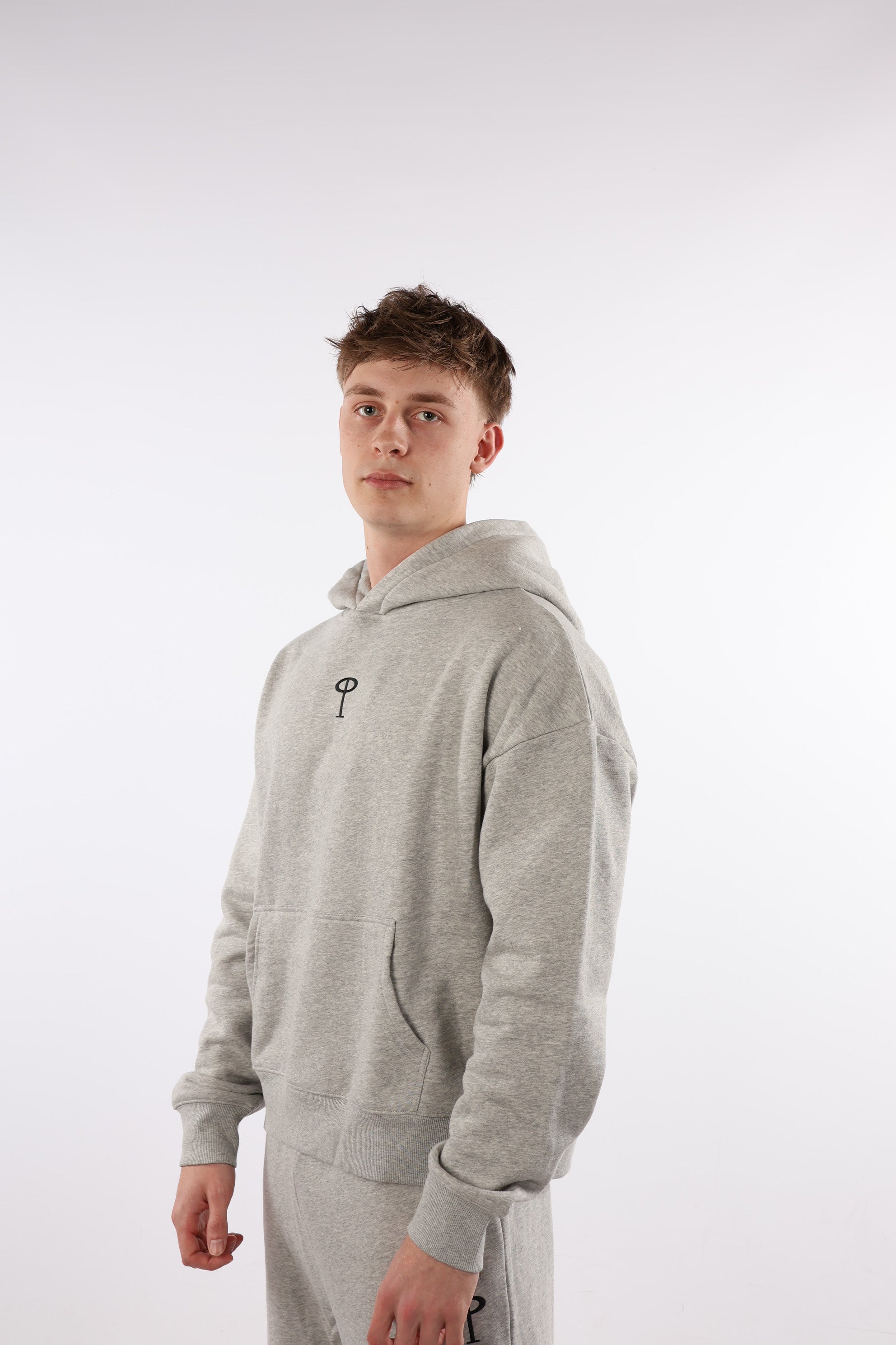 Oversized cropped hoodie