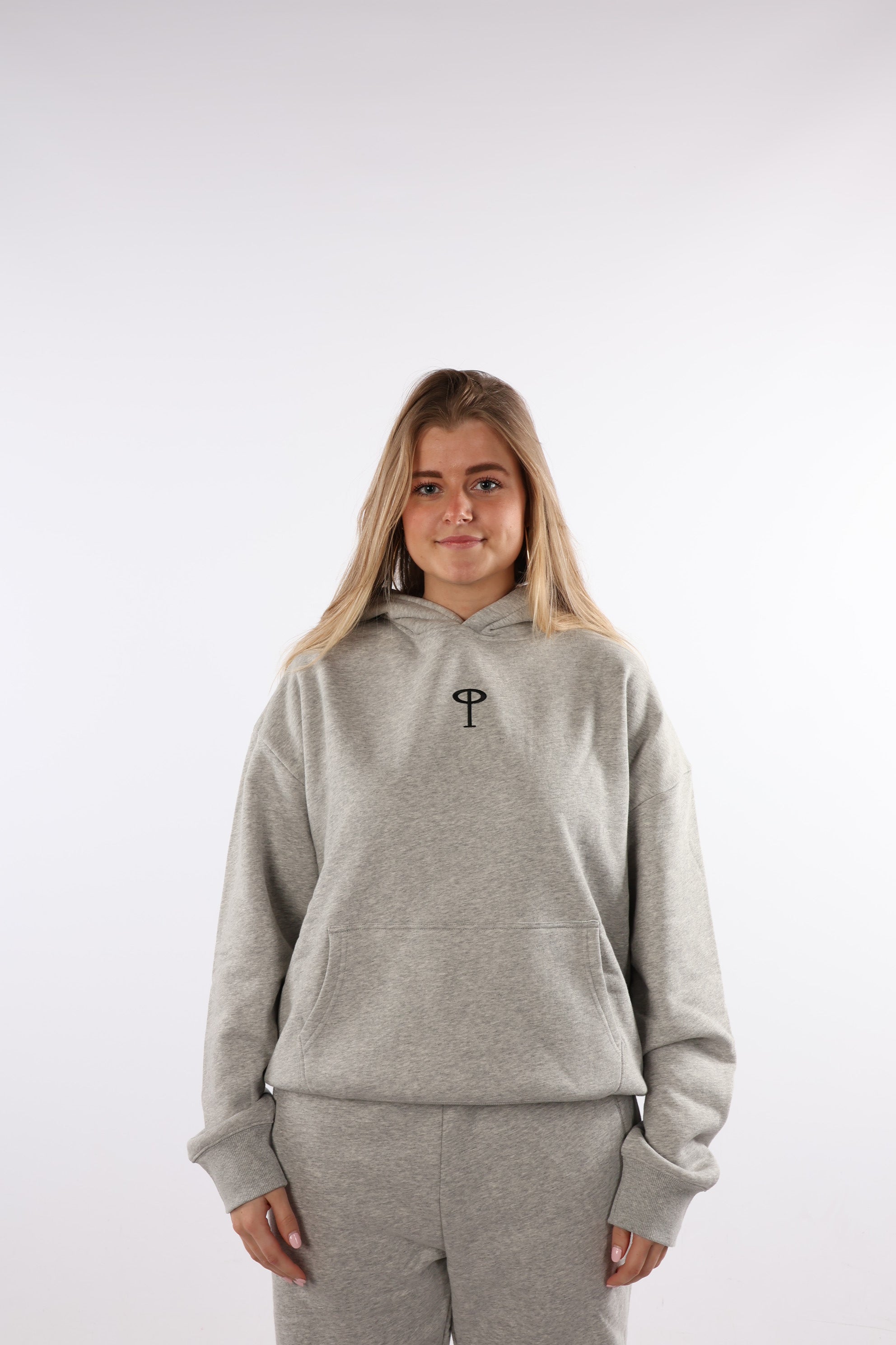 Oversized cropped hoodie