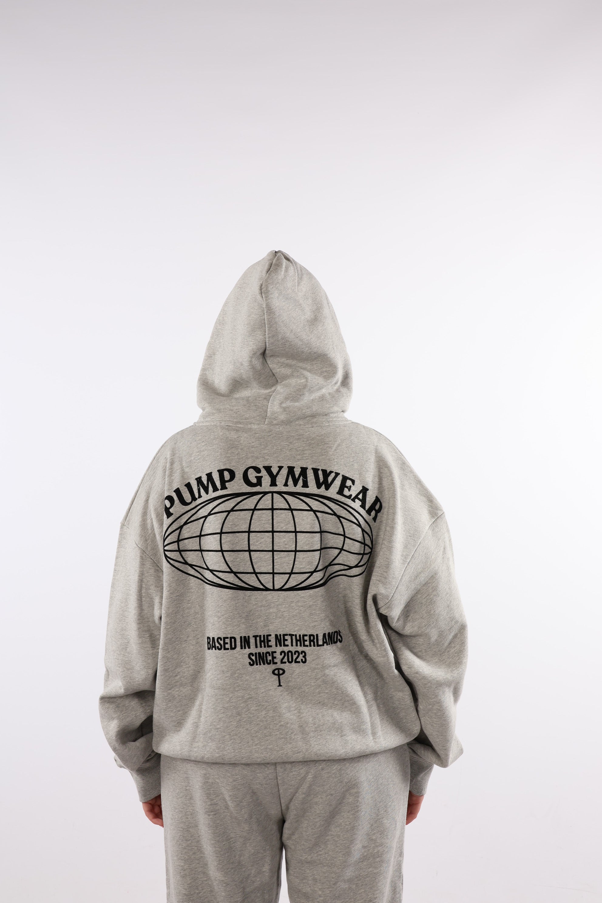 Oversized cropped hoodie